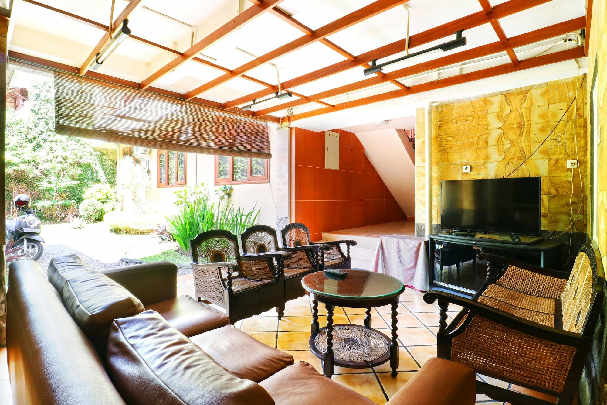 Reddoorz Plus Near Brawijaya Museum Malang Exterior foto
