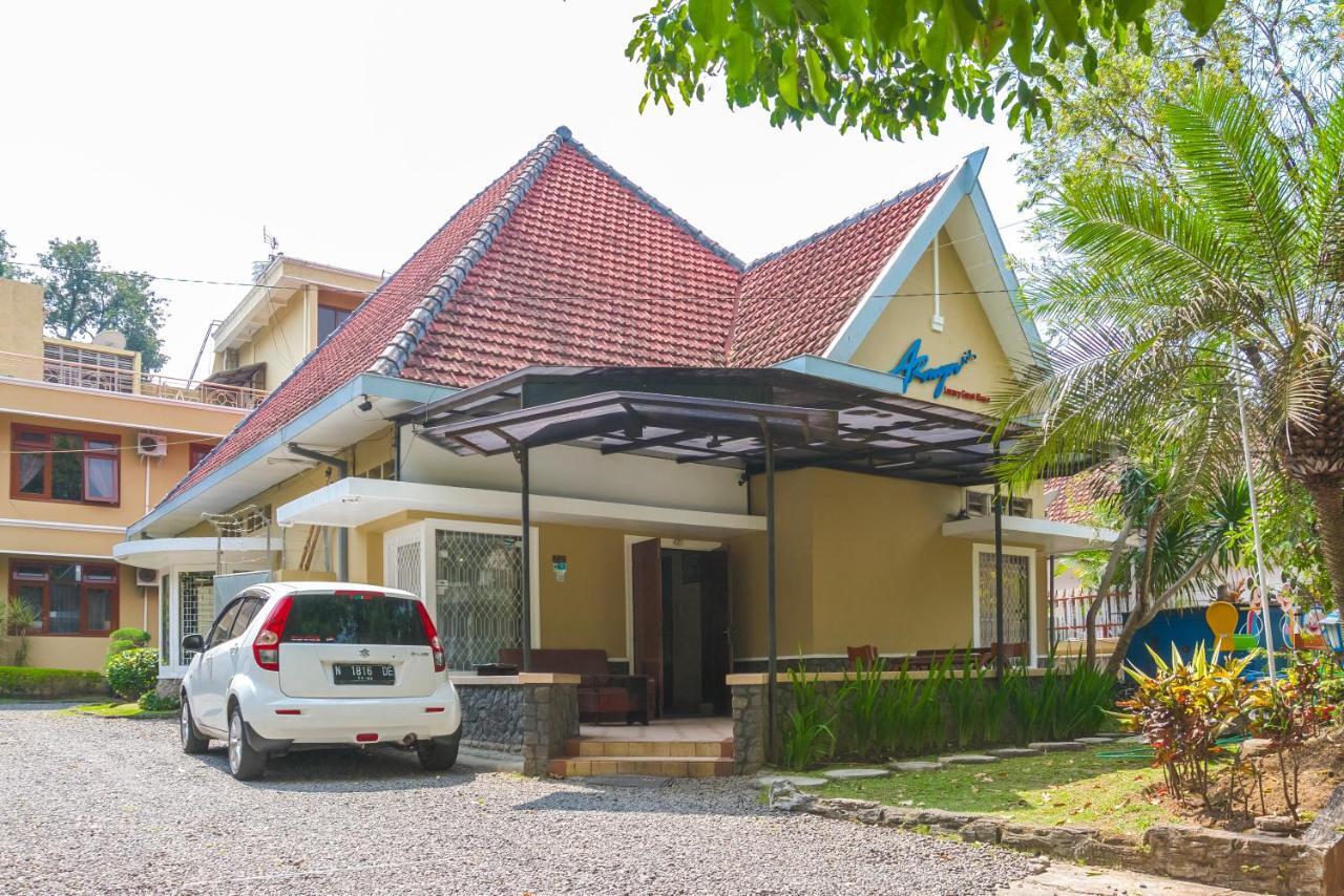 Reddoorz Plus Near Brawijaya Museum Malang Exterior foto